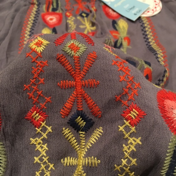 Off Shoulder Embroidered Boho Top - Picture 6 of 8